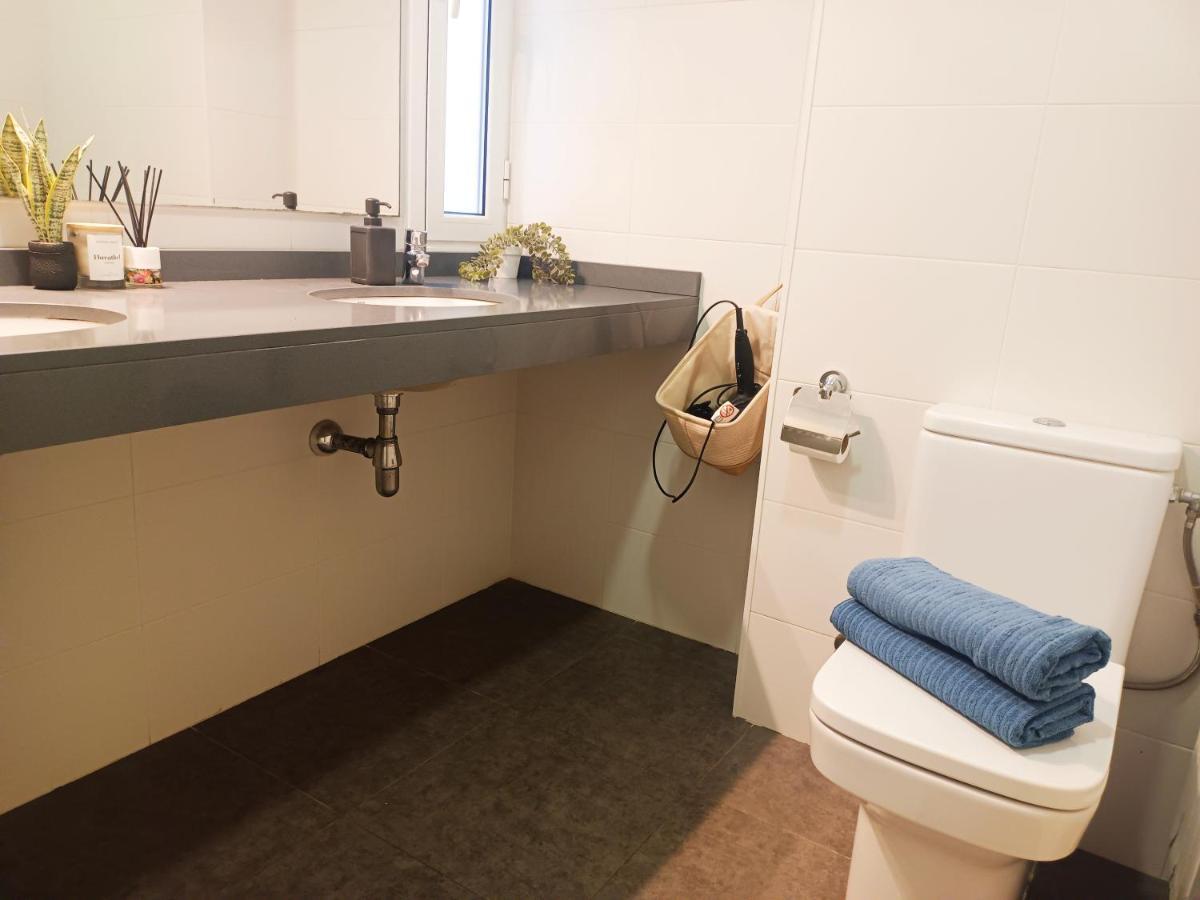 Private Rooms In Born 바르셀로나 외부 사진