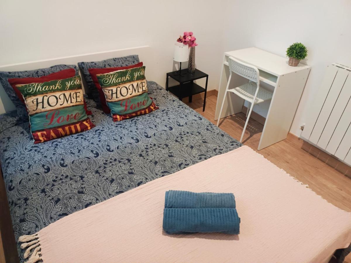 Private Rooms In Born 바르셀로나 외부 사진