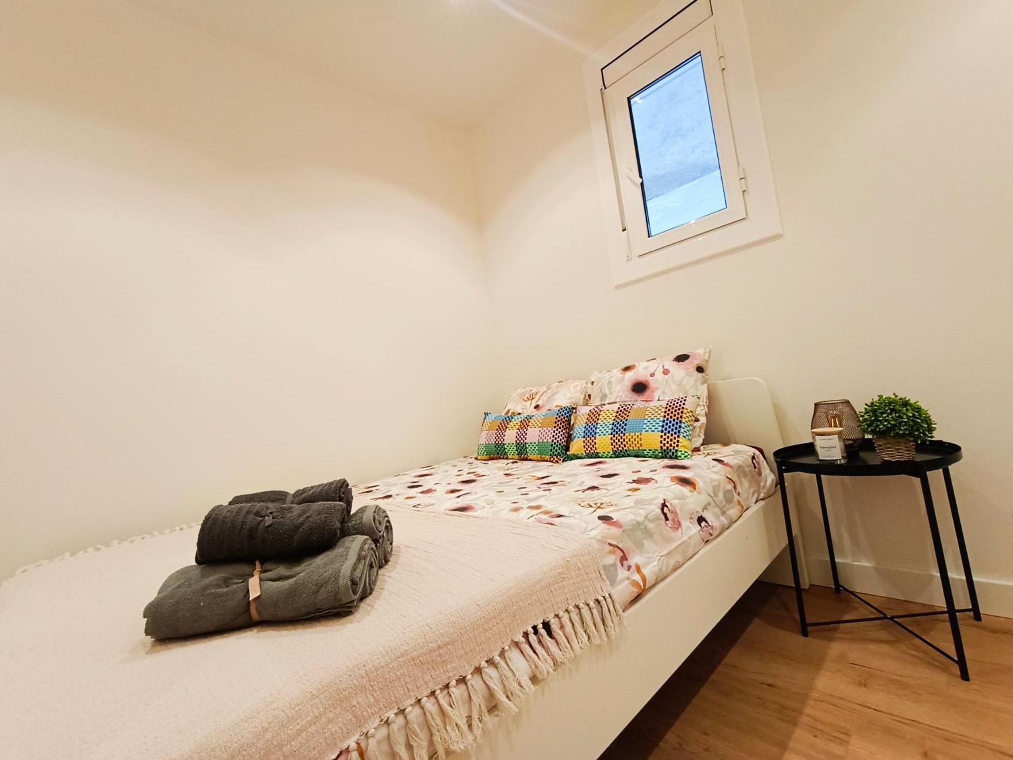 Private Rooms In Born 바르셀로나 외부 사진