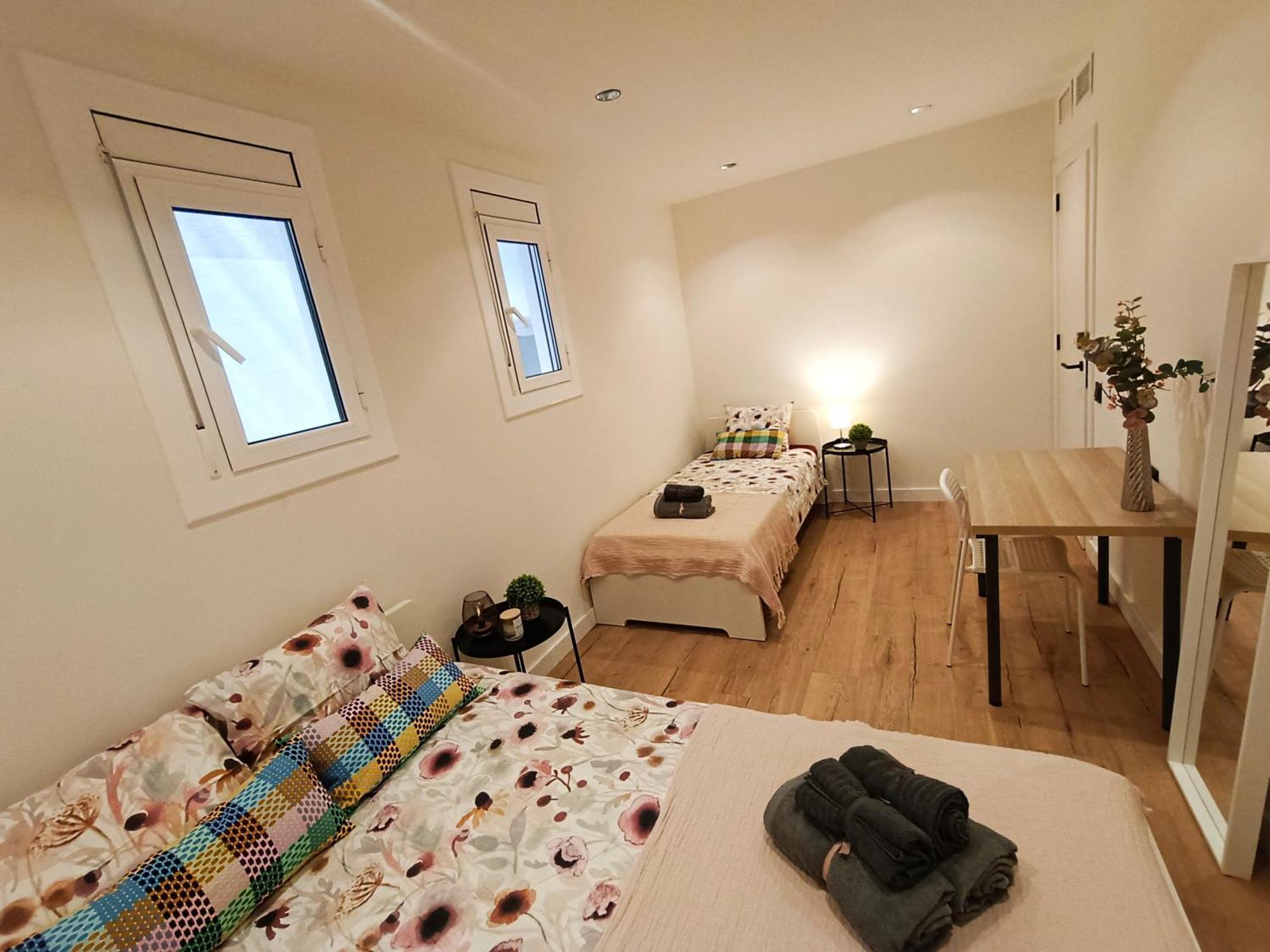 Private Rooms In Born 바르셀로나 외부 사진